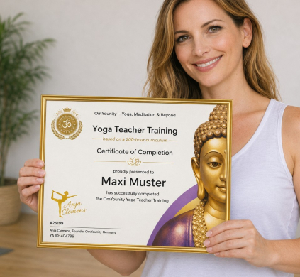 Erfolgreiche Teilnehmerin mit dem OmYounity Yogalehrer-Zertifikat
